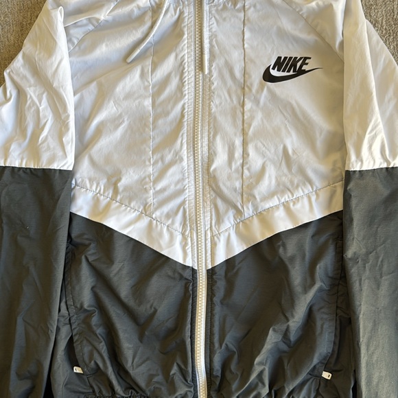 Nike windbreaker - Picture 2 of 4